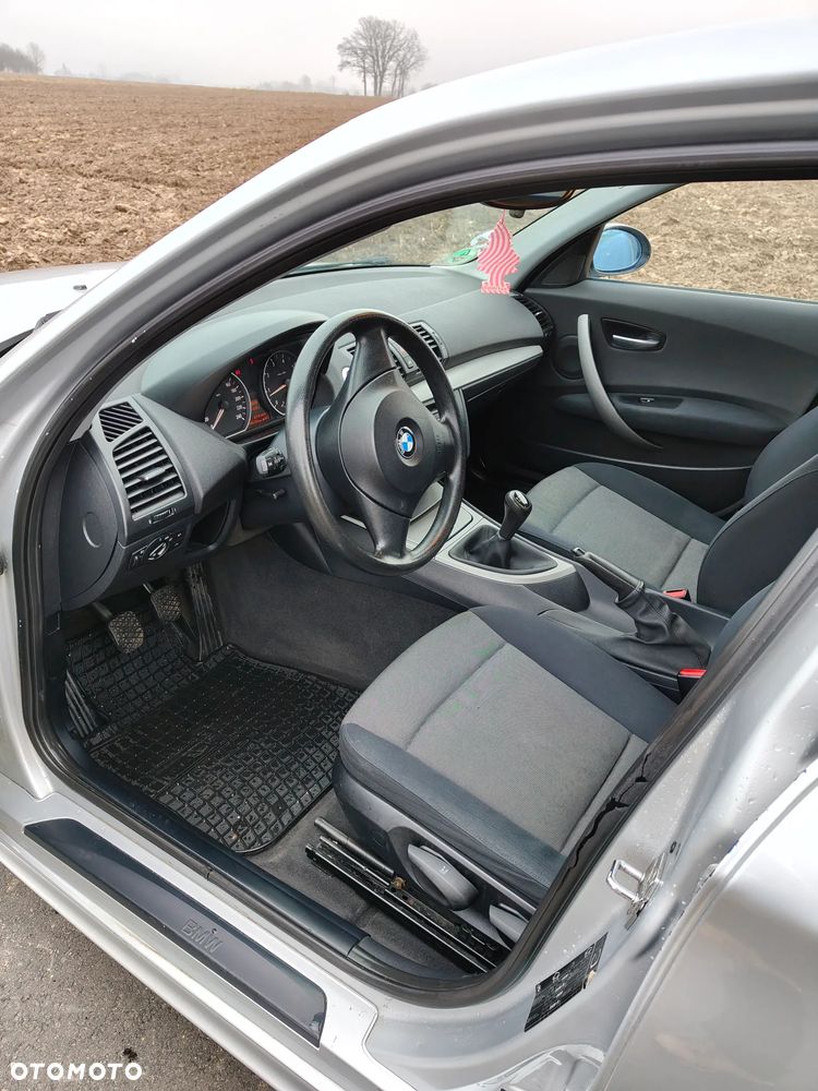 BMW Seria 1 - 12