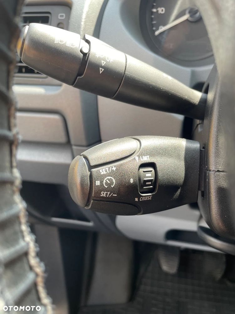 Peugeot EXPERT II - 13