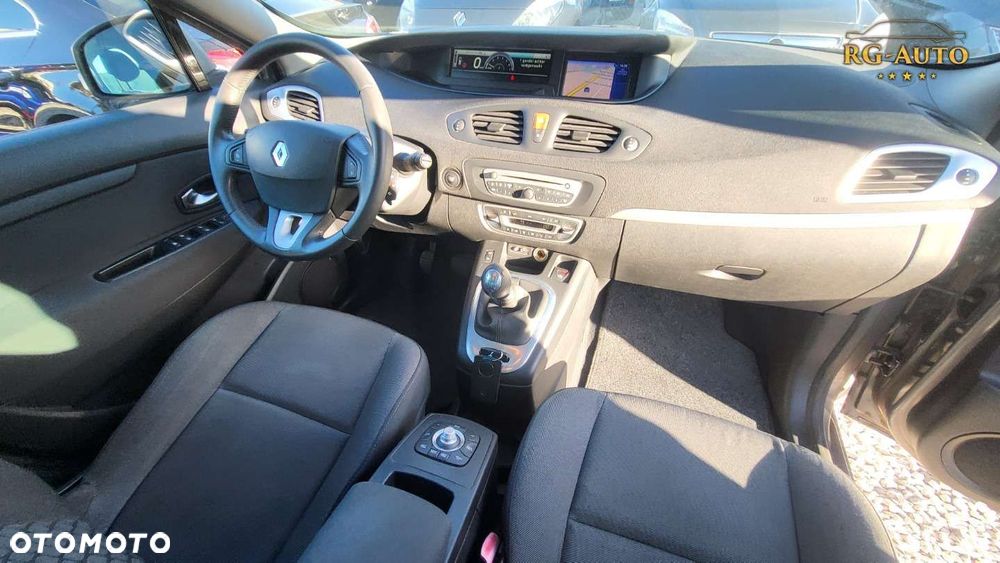 Renault Scenic - 36