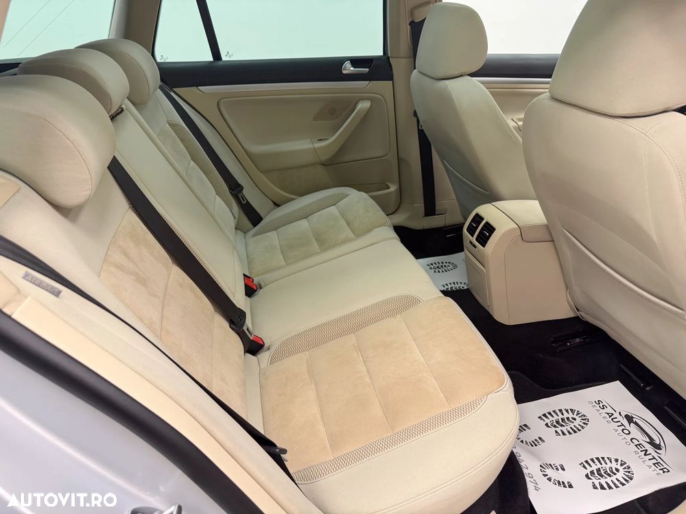 Volkswagen Golf Variant 2.0 TDI DPF DSG Exclusive - 18