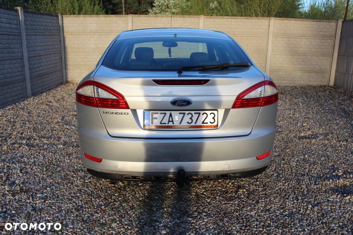 Ford Mondeo 2.0 Ghia X100 / X - 10