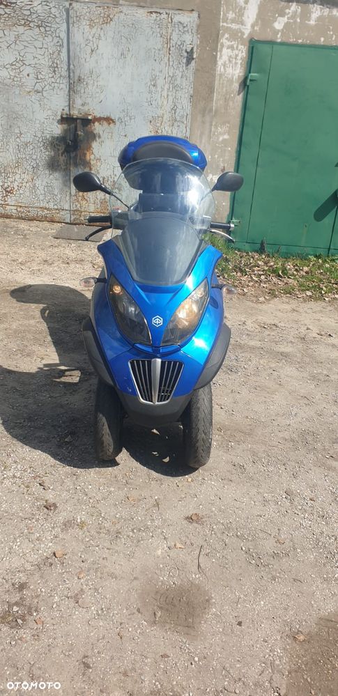 Piaggio MP-3 - 2