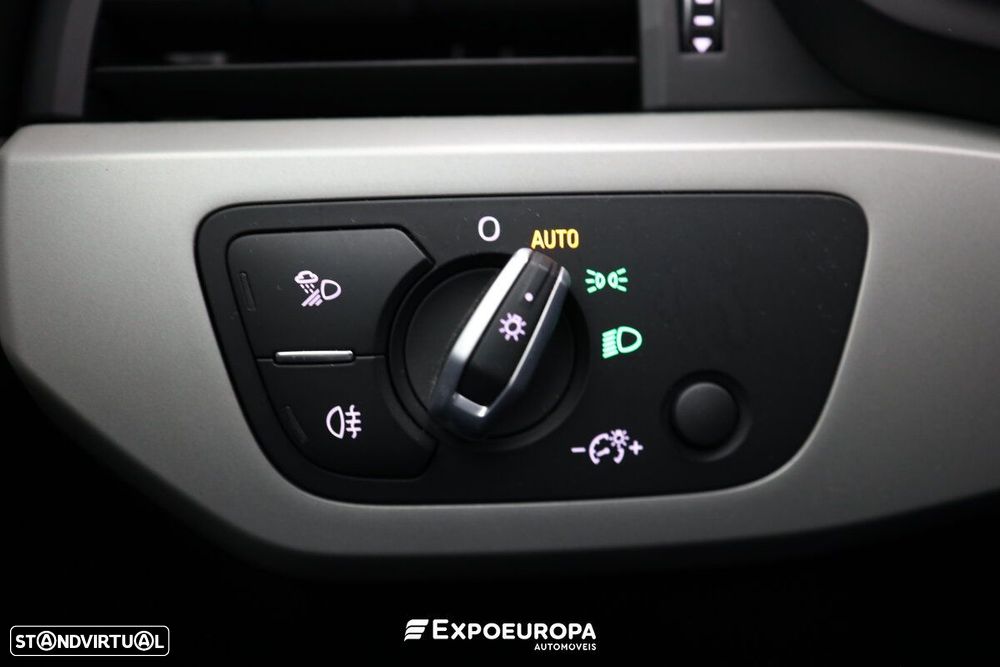 Audi A4 Avant 35 TDI Advanced S tronic - 24