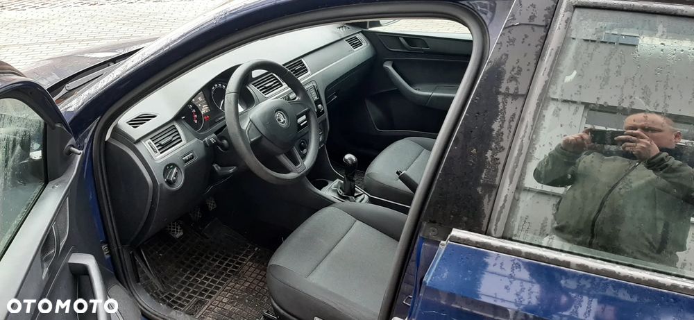 Skoda RAPID Spb 1.4 TDI DPF Active - 11