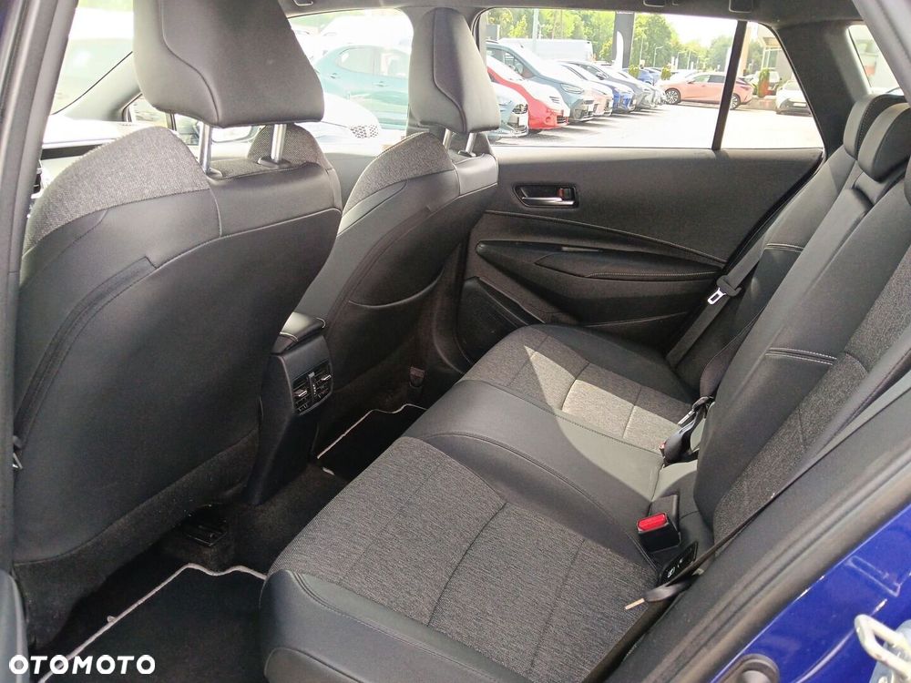 Toyota Corolla 2.0 Hybrid Style - 15
