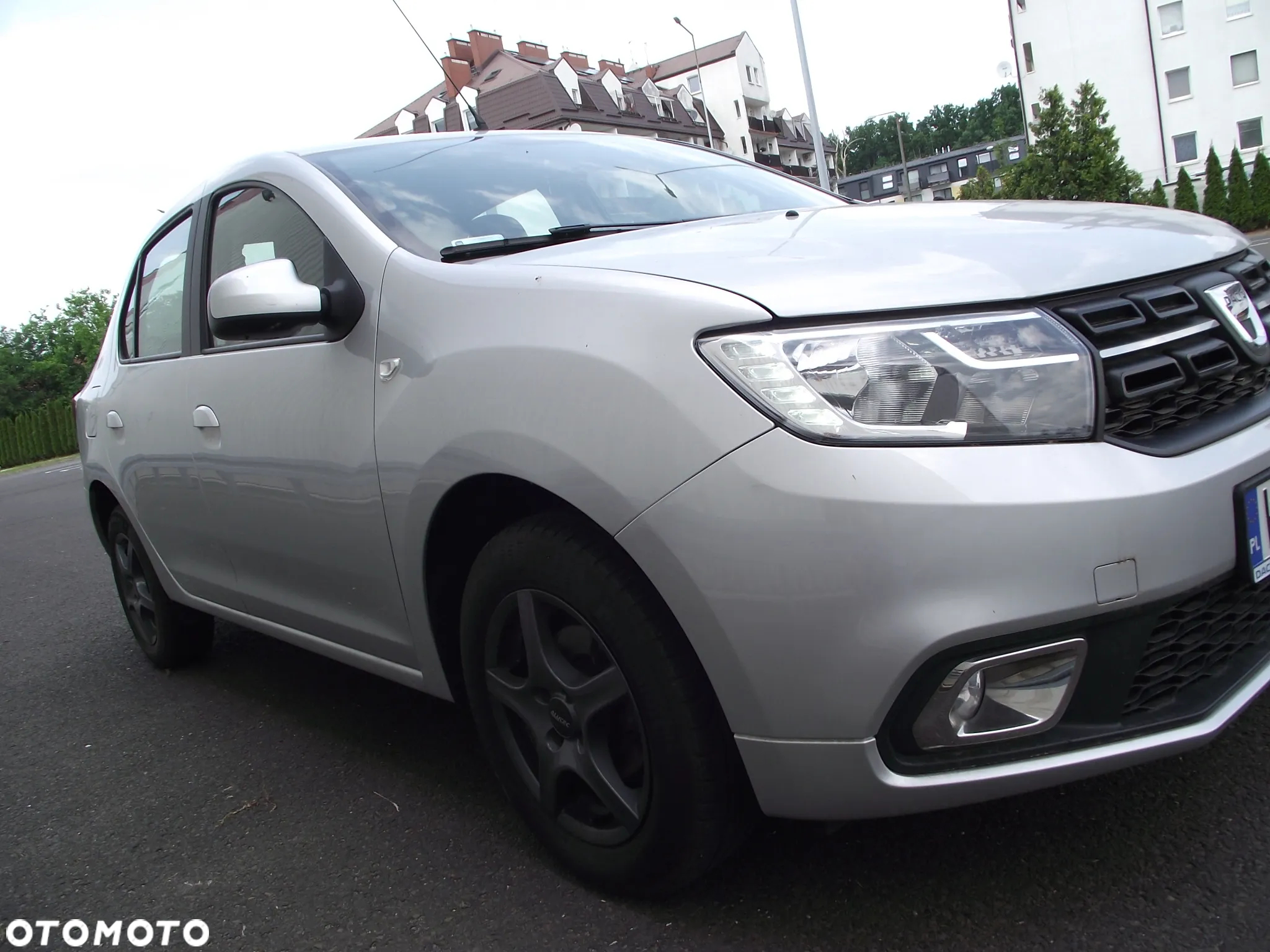 Dacia Logan 0.9 TCe Laureate S&S Easy-R - 14