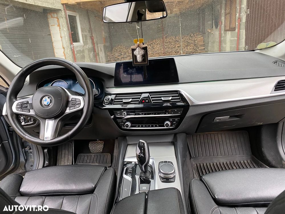 BMW Seria 5 530d xDrive AT - 1