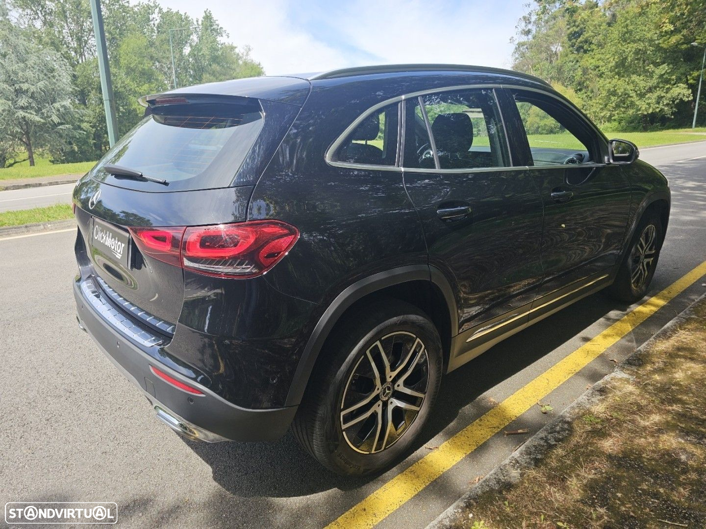 Mercedes-Benz GLA 180 d 8G-DCT - 39