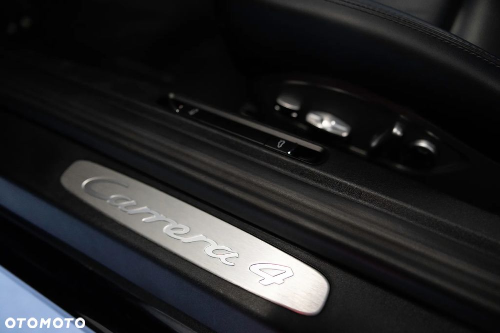 Porsche 911 Carrera 4 Cabriolet PDK - 5