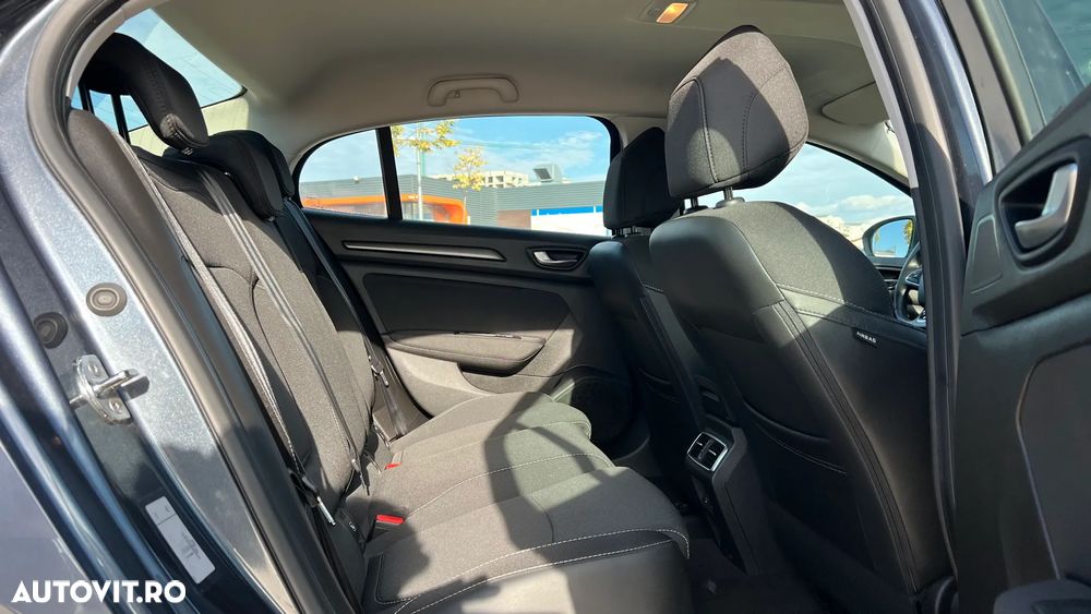 RENAULT Megane 2021 — imagine 8