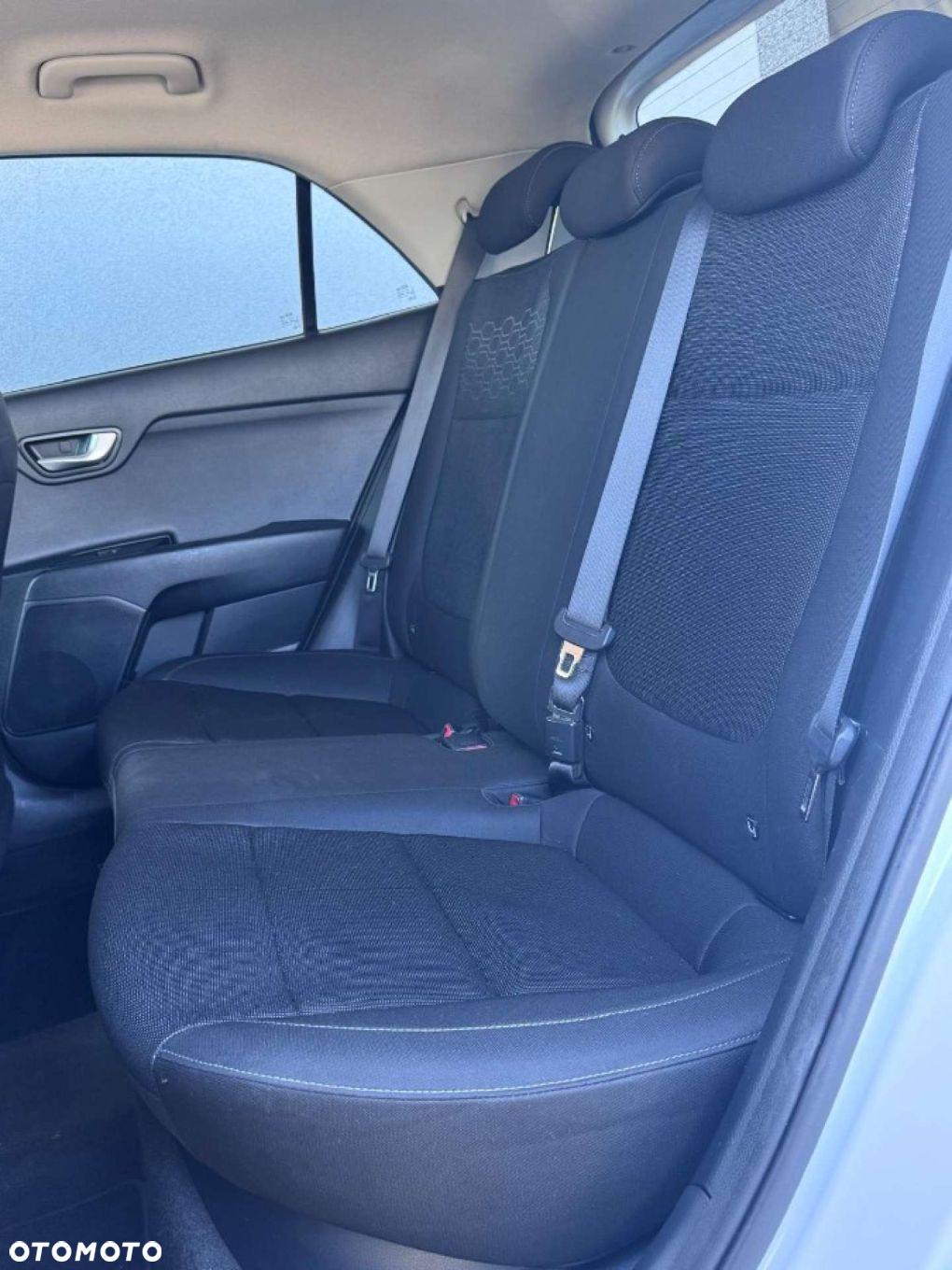 Kia Rio - 23