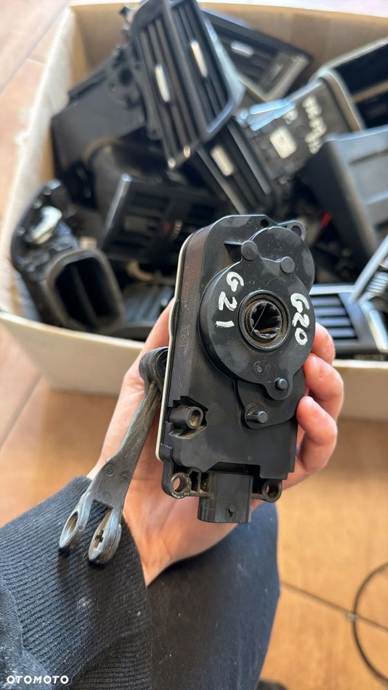 SILNICZEK ŻALUZJI BMW G20 G21 9464870 - 2