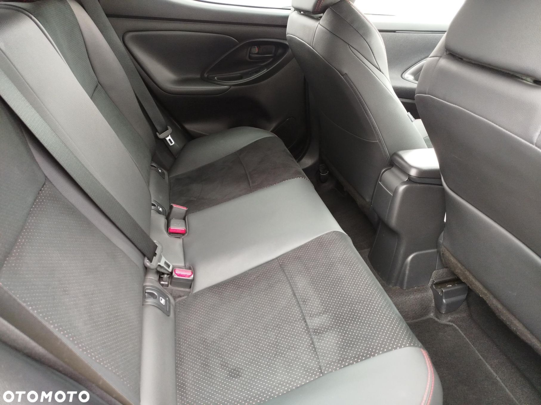 Toyota Yaris - 13