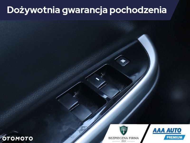 Mitsubishi L200 - 21