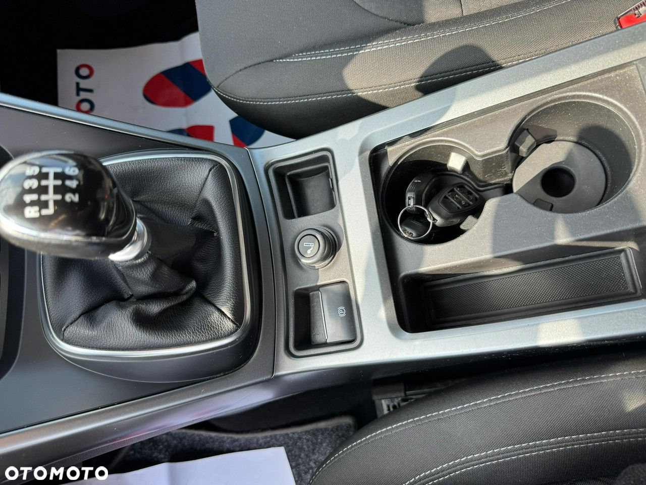 Ford Kuga - 28