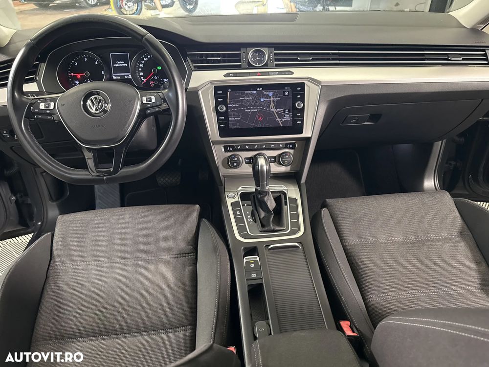 Volkswagen Passat - 10
