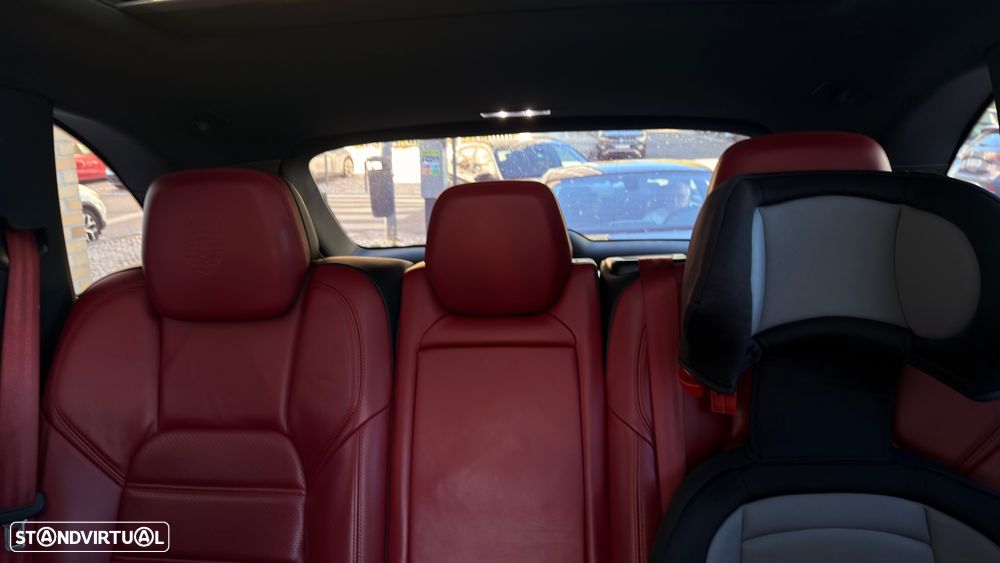Porsche Cayenne - 7