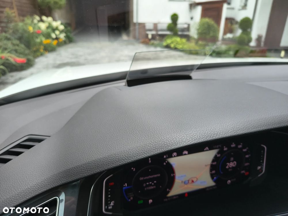 Volkswagen Tiguan 2.0 TDI SCR 4MOTION DSG Highline - 29