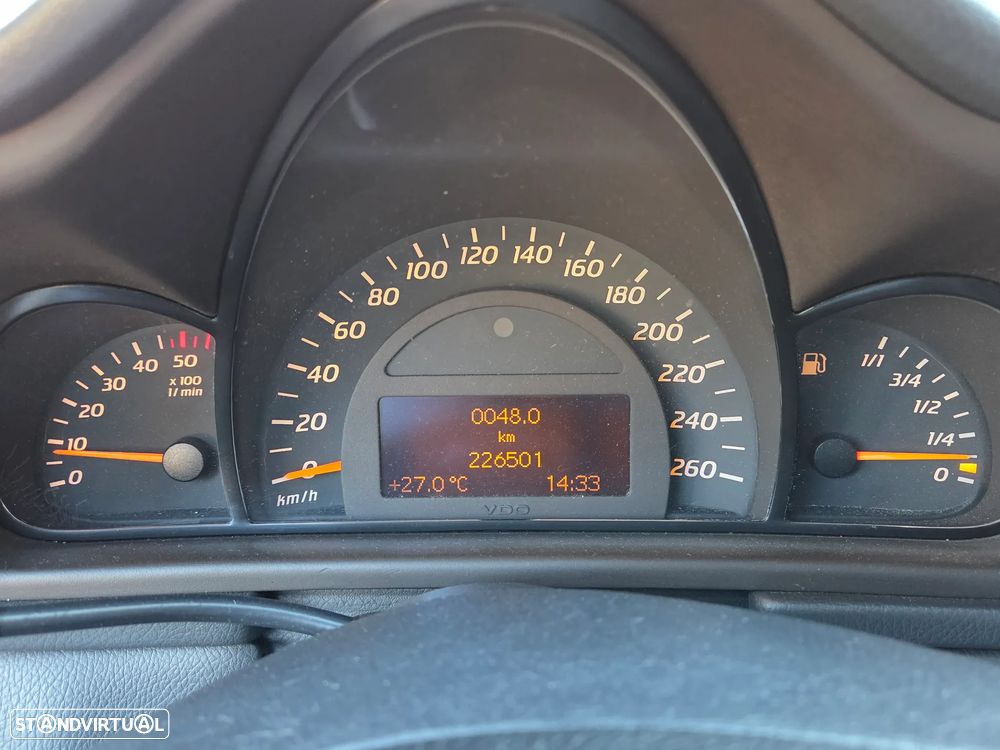 Mercedes-Benz C 200 CDi Sport Coupé Classic - 8