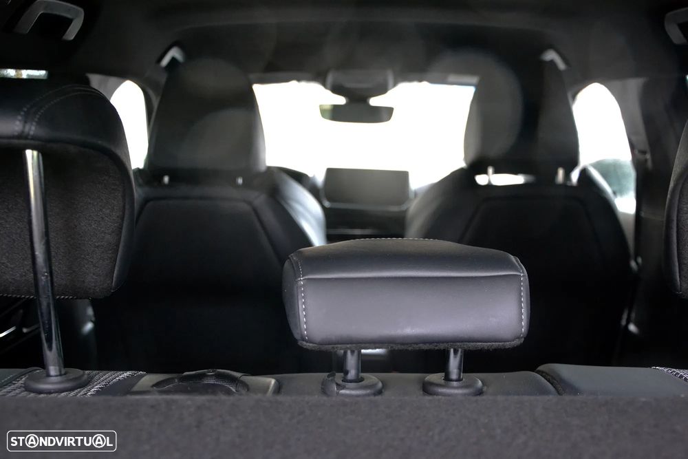 Peugeot 2008 1.2 PureTech GT EAT8 - 22