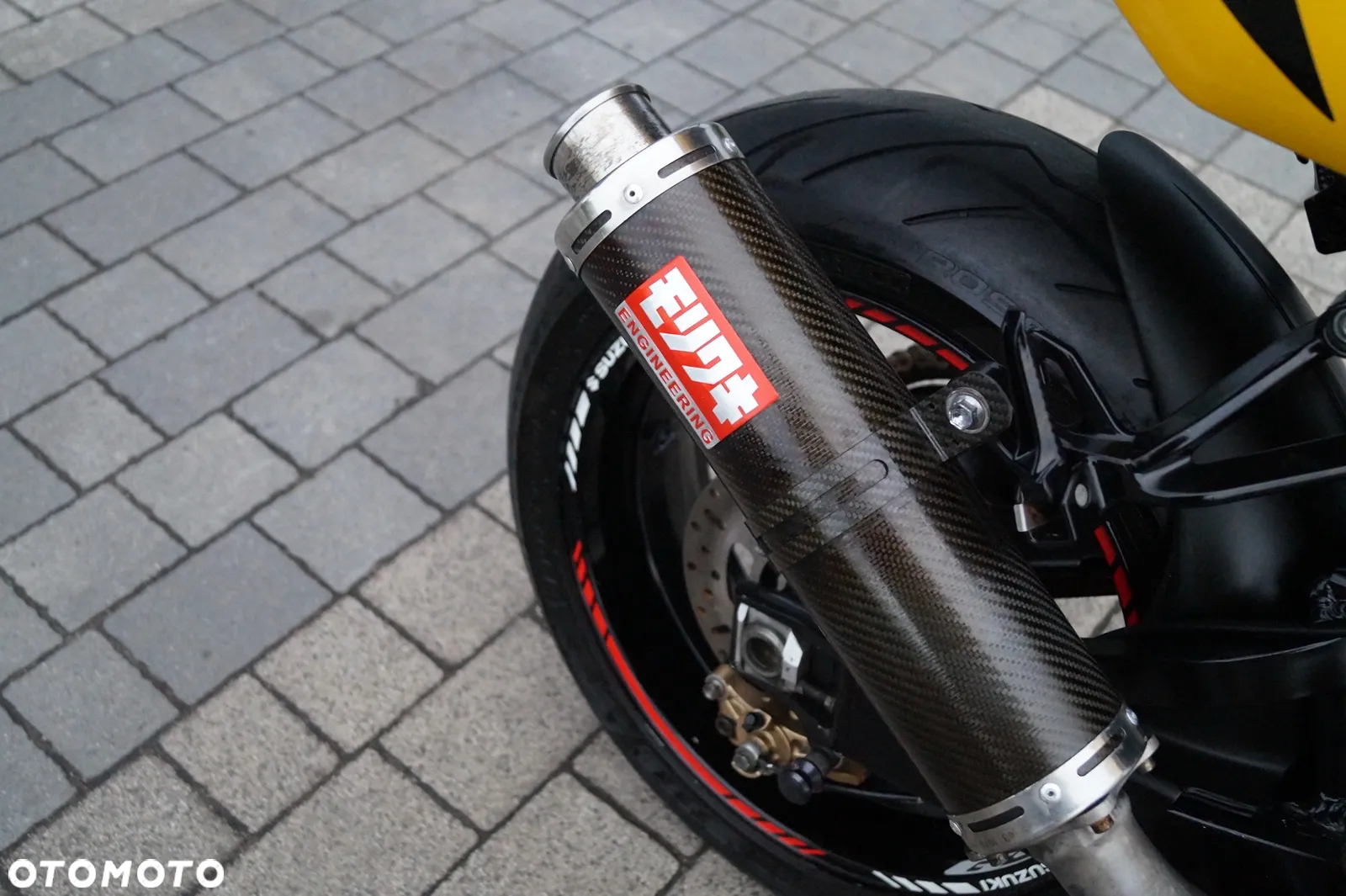 Suzuki GSX-R - 17