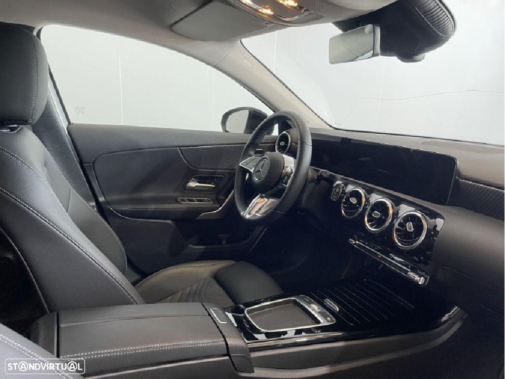 Mercedes-Benz A 250 e - 16