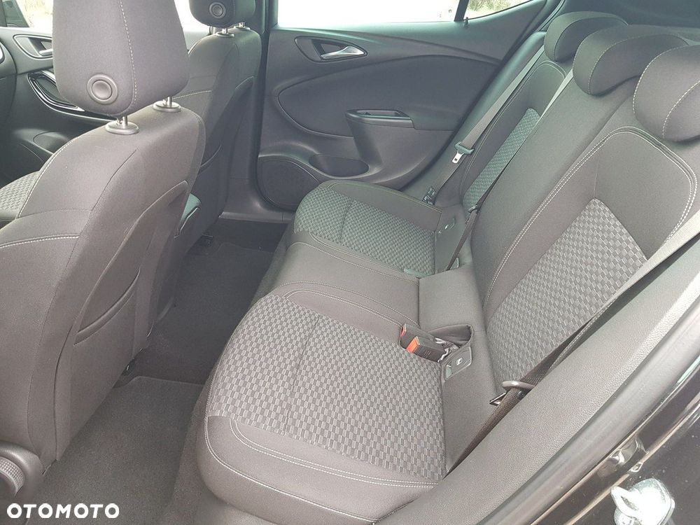 Opel Astra 1.4 Turbo Dynamic - 11