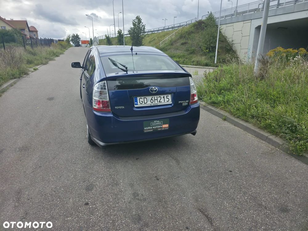 Toyota Prius 1.5 VVT-i Prestige - 2