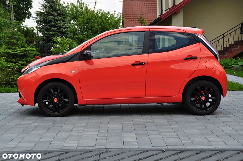Toyota Aygo x-cite - 11