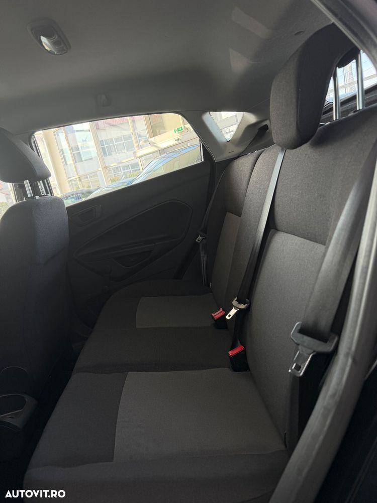 Ford Fiesta 1.25 Champions Edition - 24