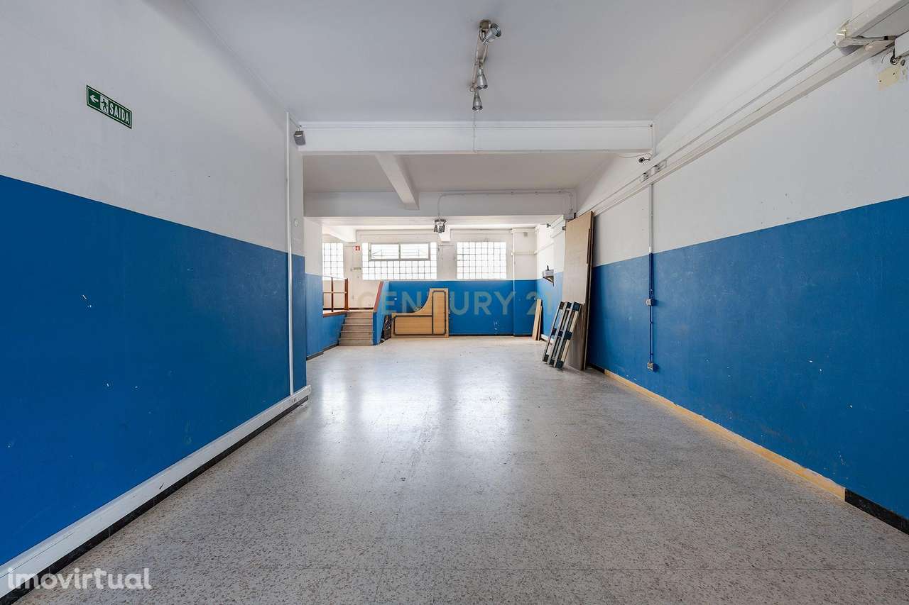 Loja | 140 m² em Benfica | Montra + Excelente Visibilidade - Grande imagem: 4/14