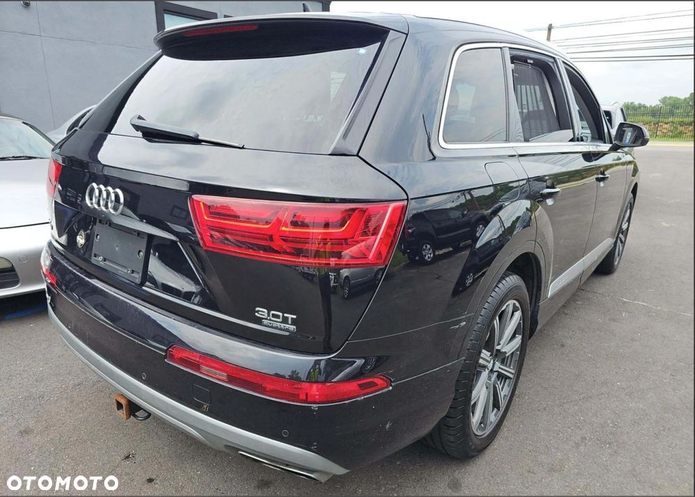 Audi Q7 3.0 TFSI Quattro Tiptronic - 4