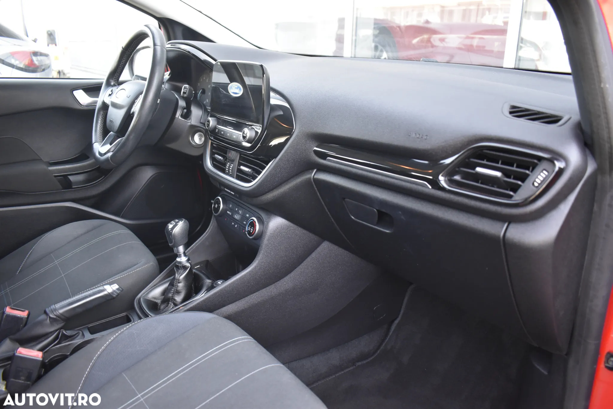 Ford Fiesta 1.0 EcoBoost Trend - 40