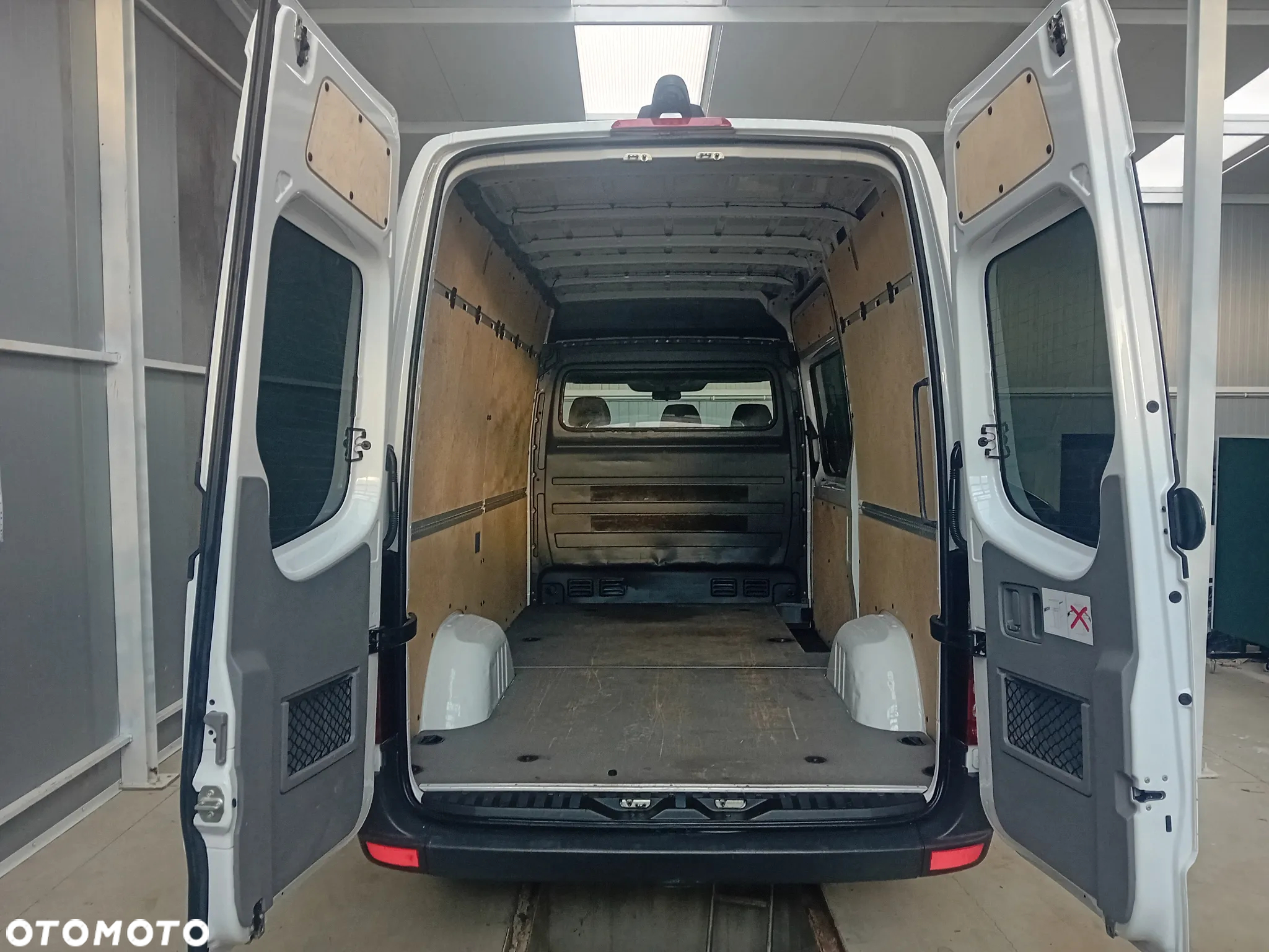 Mercedes-Benz Sprinter - 8