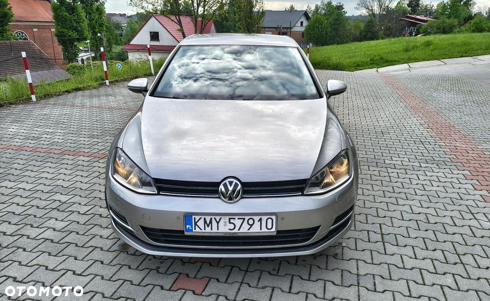 Volkswagen Golf - 5