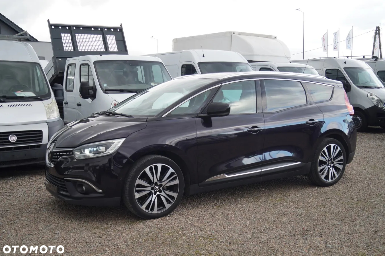 Renault Grand Scenic - 4