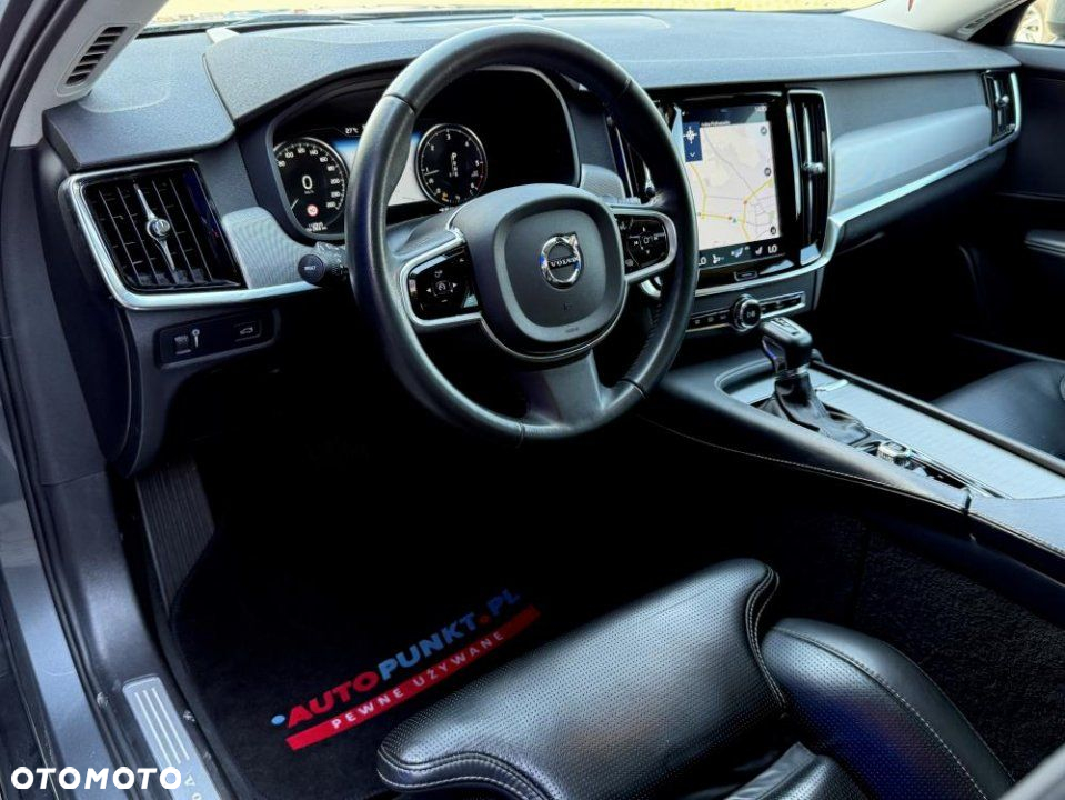 Volvo V90 Cross Country - 9