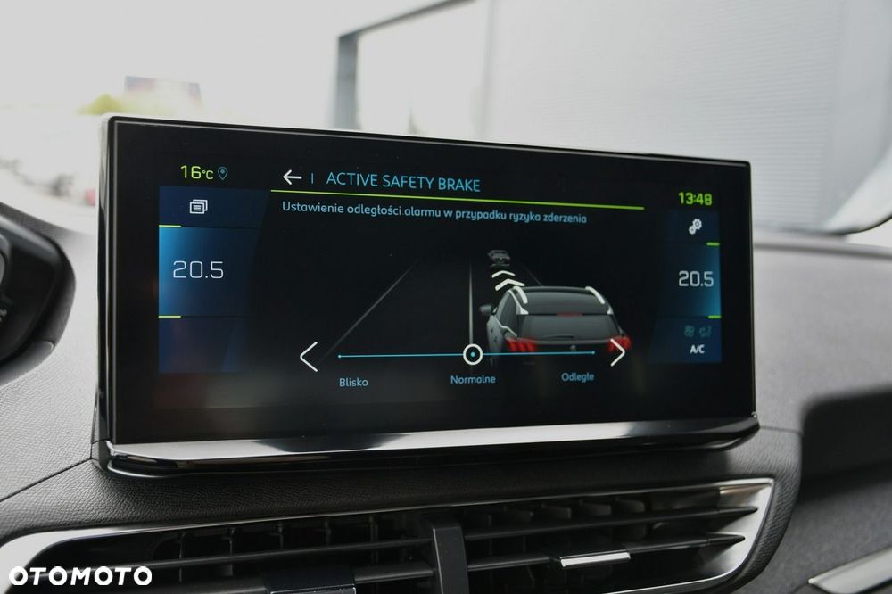 Peugeot 3008 1.6 PureTech Hybrid PHEV Road Trip S&S EAT8 - 33