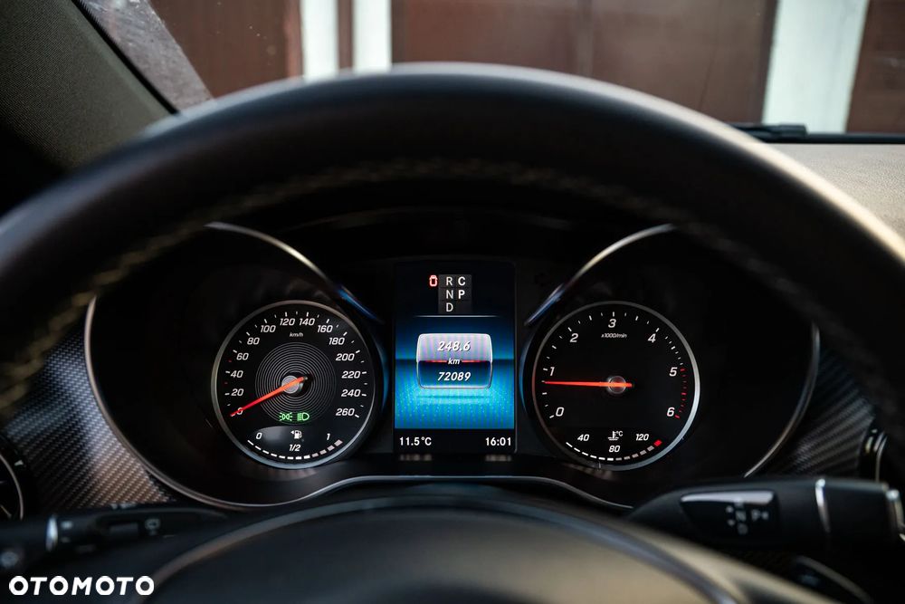 Mercedes-Benz Klasa V 300 d 4-Matic Exclusive 9G-Tronic (d³ugi) - 16