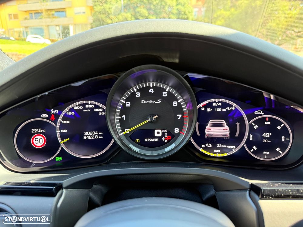 Porsche Cayenne Coupé Turbo S E-Hybrid - 39