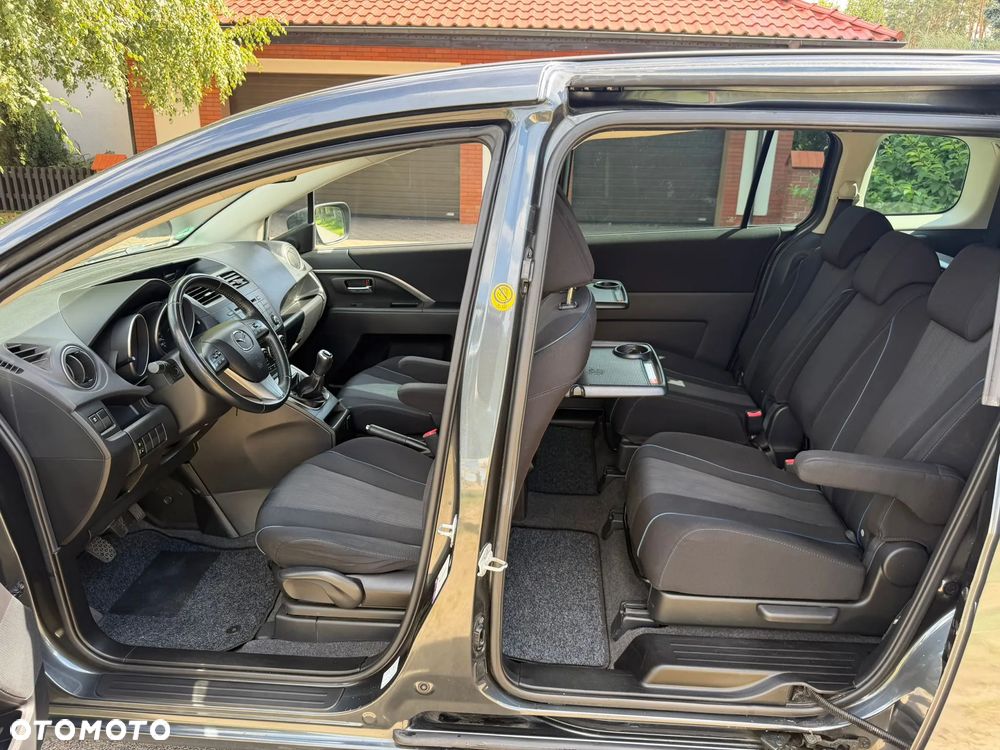 Mazda 5 - 18