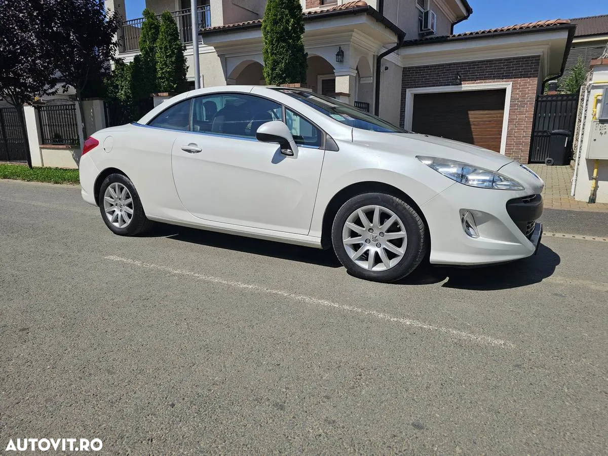 Peugeot 308 CC 1.6 E Premium - 21