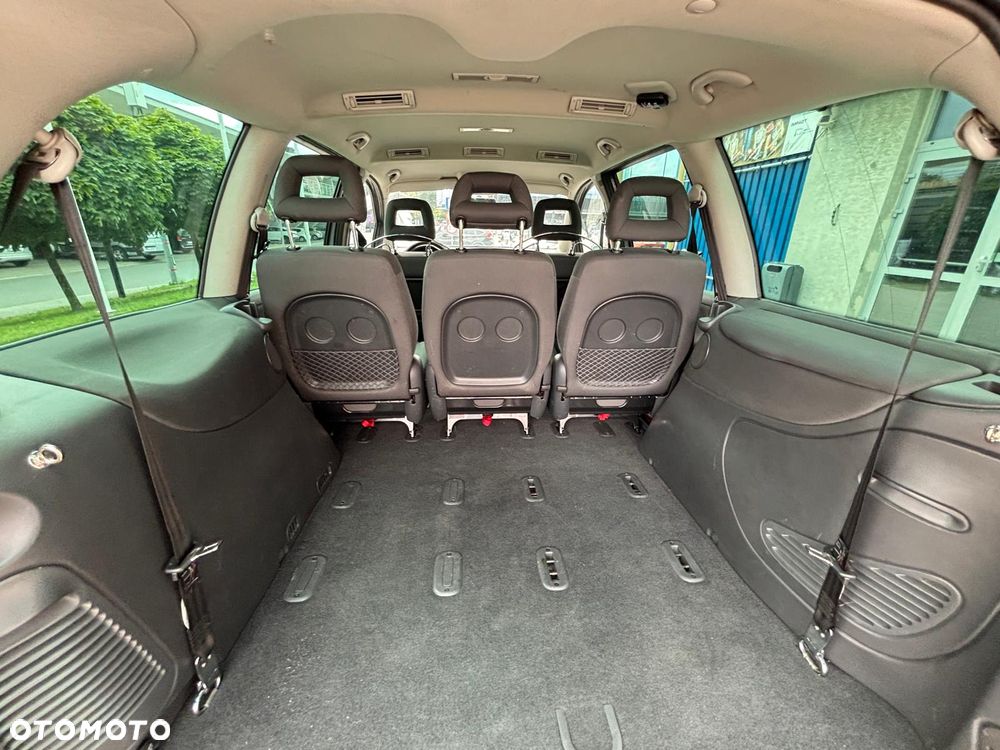 Volkswagen Sharan 1.9 TDI Trendline - 15