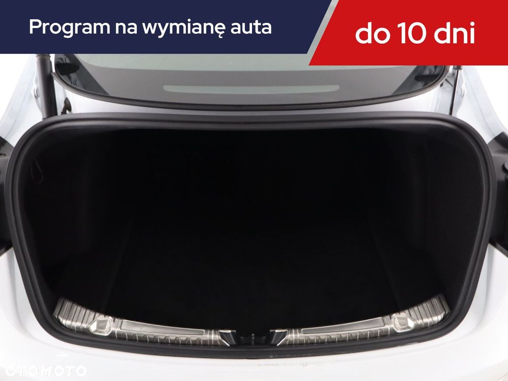 Tesla Model 3 - 15