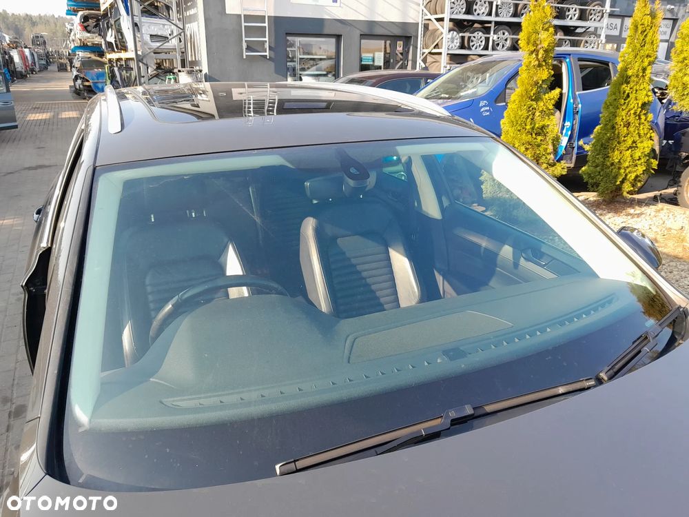 VW PASSAT B8 SZYBA CZOŁOWA - 1