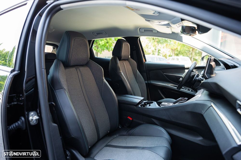 Peugeot 3008 1.6 Hybrid Allure e-EAT8 - 26