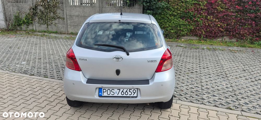 Toyota Yaris 1.3 Sol MM - 7