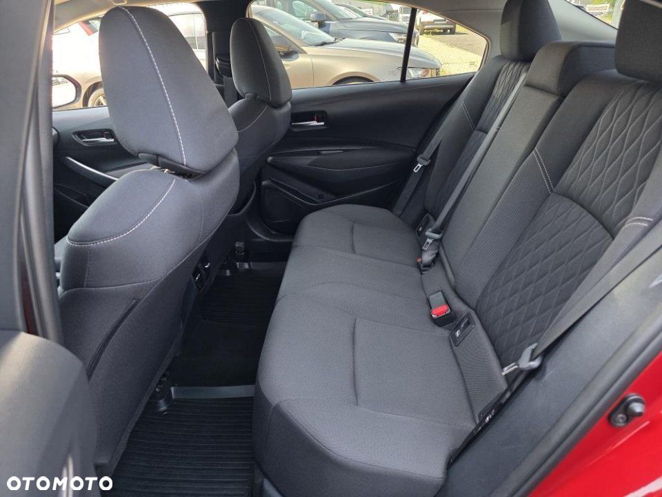 Toyota Corolla - 10