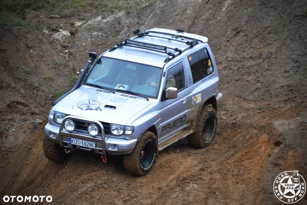 Mitsubishi Pajero - 1