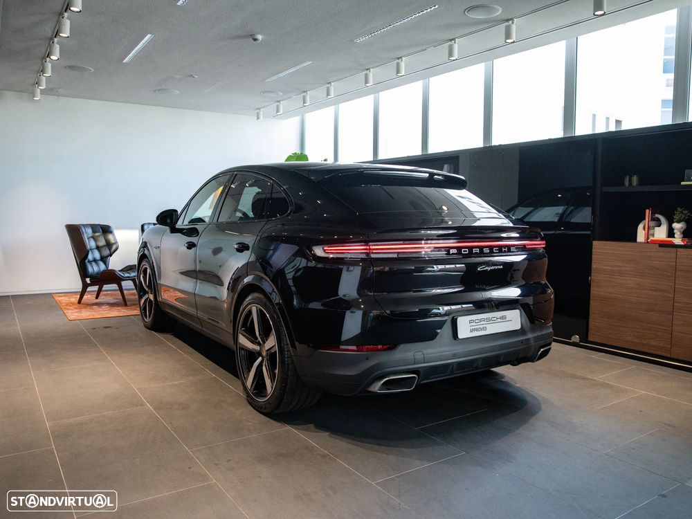 Porsche Cayenne Coupé E-Hybrid - 11